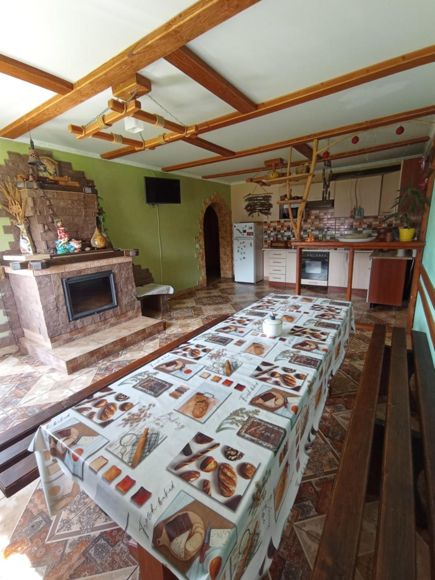 Sadyba Sunny House Pilipets Exterior photo